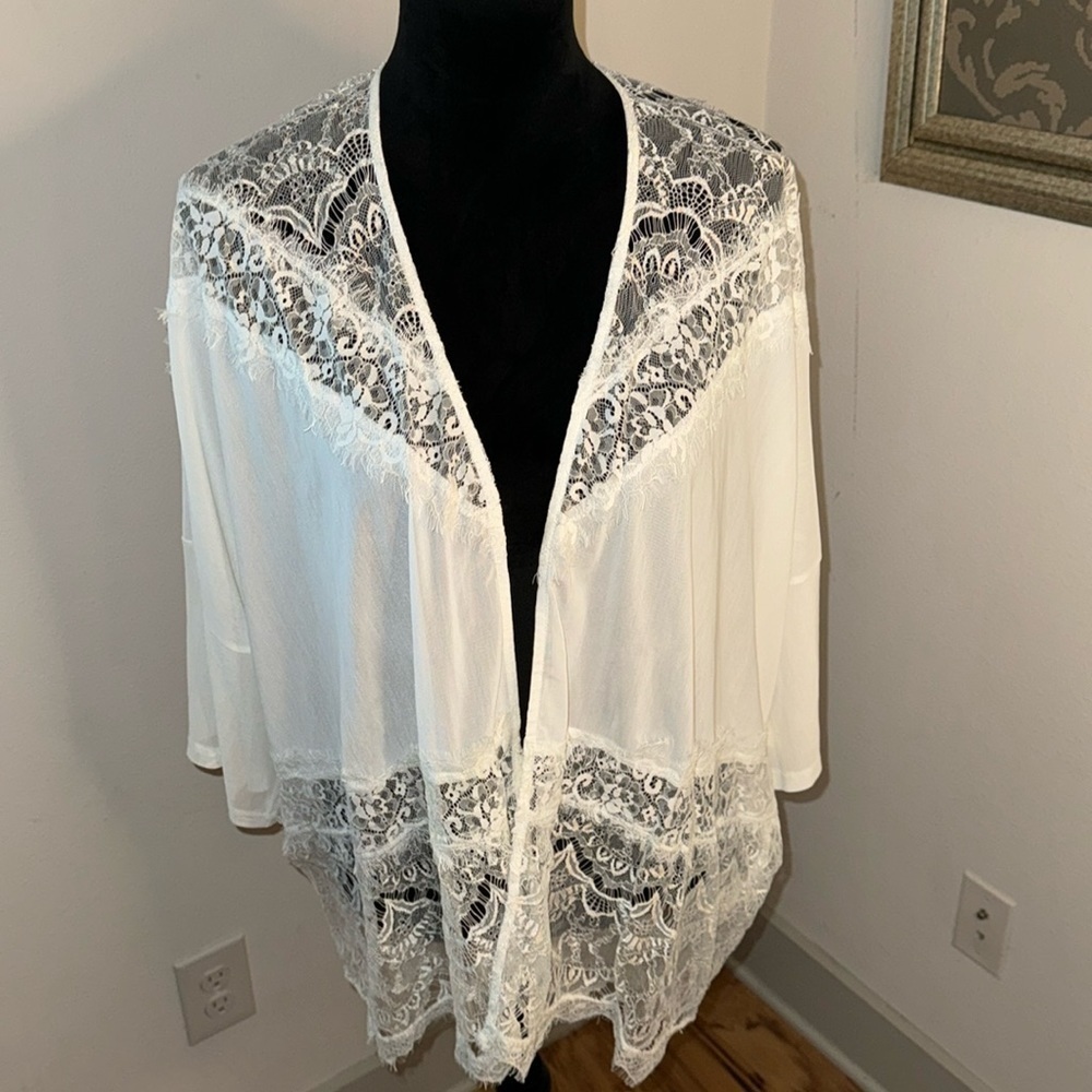 Lulus lace cover up ivory kimono top Sz S